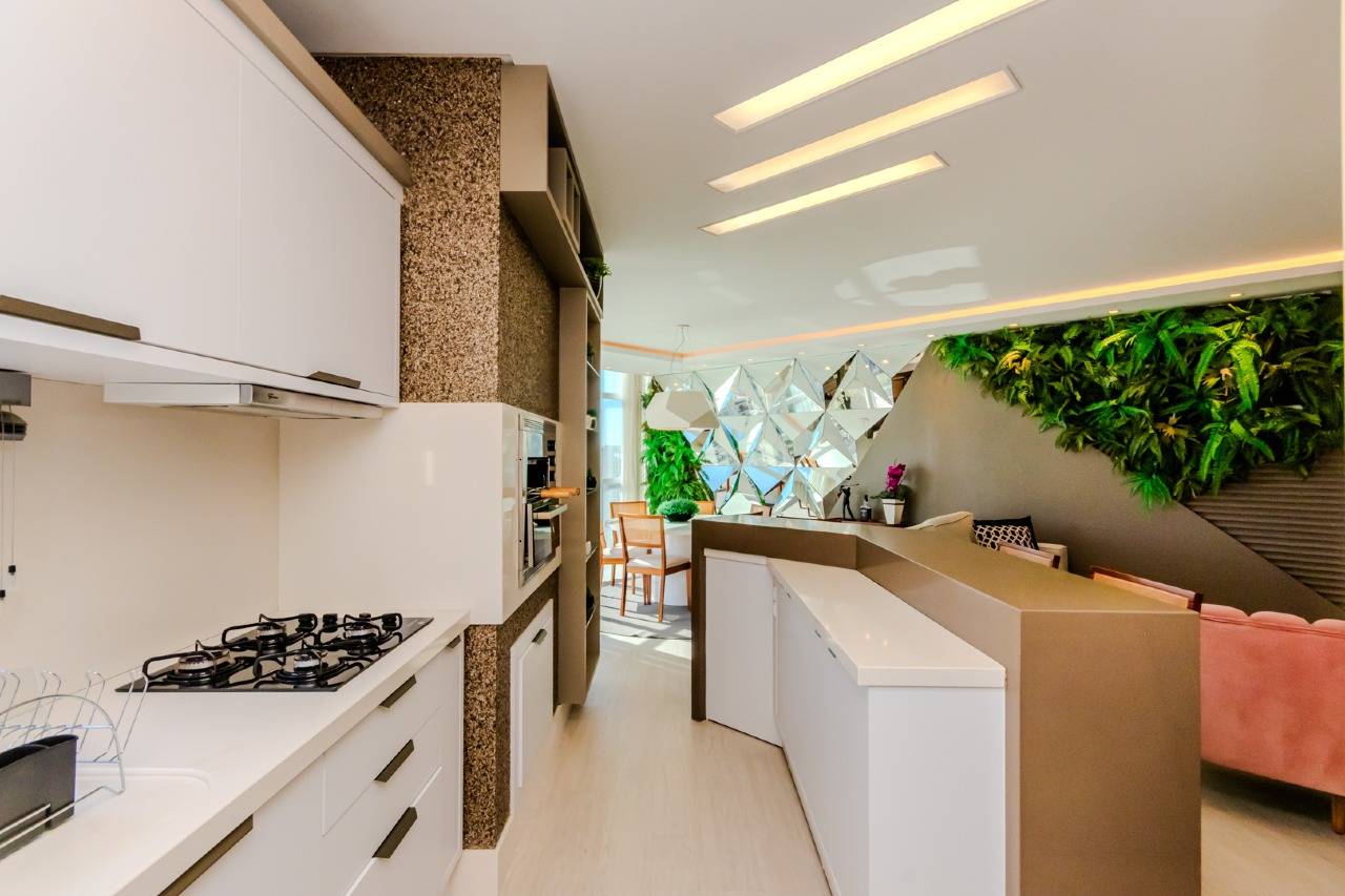 Foto do imóvel Apartamento Mobiliado com 03 Suítes á venda no Edifício Portinax em Balneário Camboriú