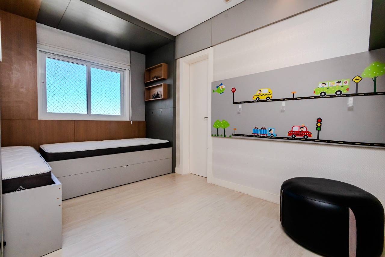 Foto do imóvel Apartamento Mobiliado com 03 Suítes á venda no Edifício Portinax em Balneário Camboriú