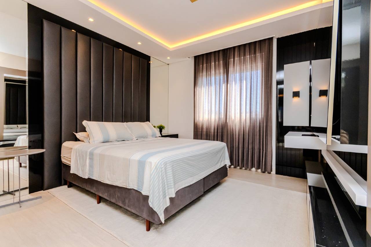 Foto do imóvel Apartamento Mobiliado com 03 Suítes á venda no Edifício Portinax em Balneário Camboriú