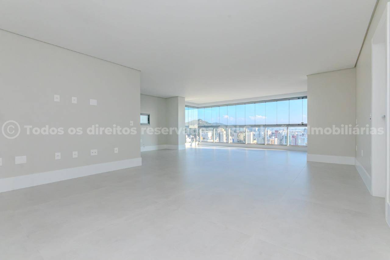 Foto do imóvel Apartamento com 3 Suítes à Venda no Edifício Vivacitá no Bairro Fazenda em Itajaí