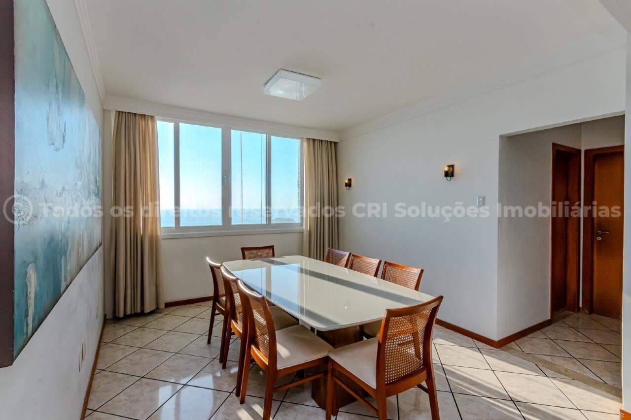 Foto do imóvel Apartamento frente mar no Edificio Imperador em Balneário Camboriú. 