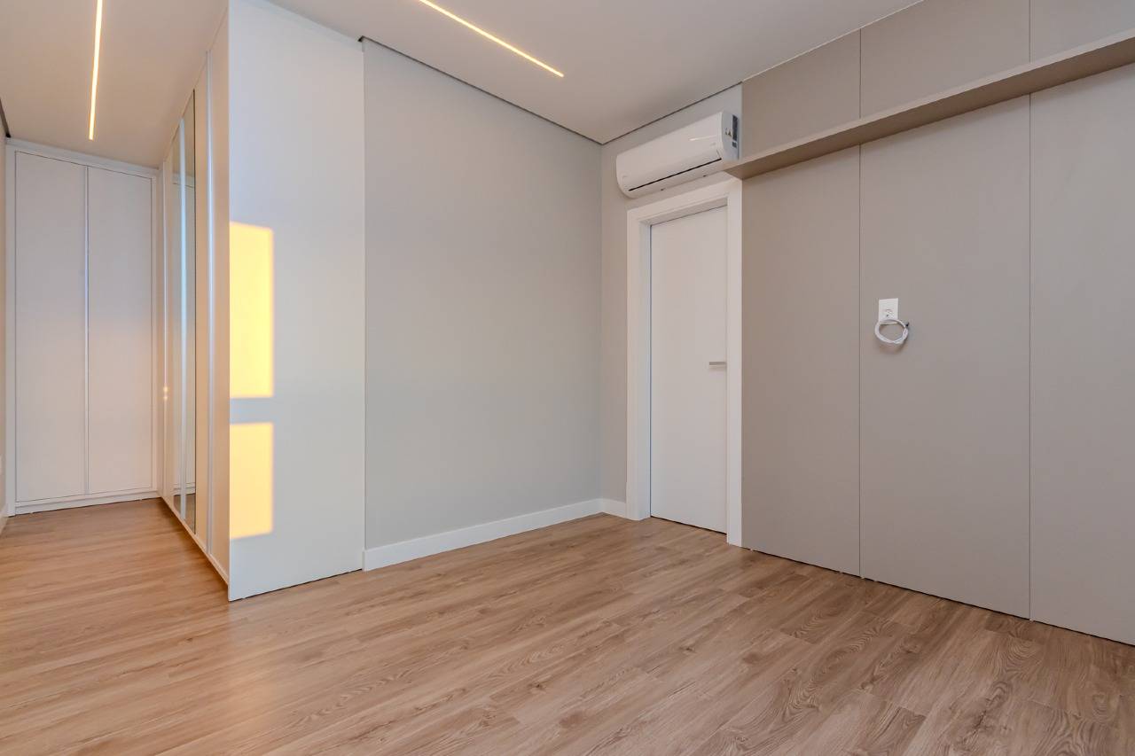 Foto do imóvel Apartamento no Edifício Soho Village á venda com 04 Dormitórios no Centro de Balneário Camboriú