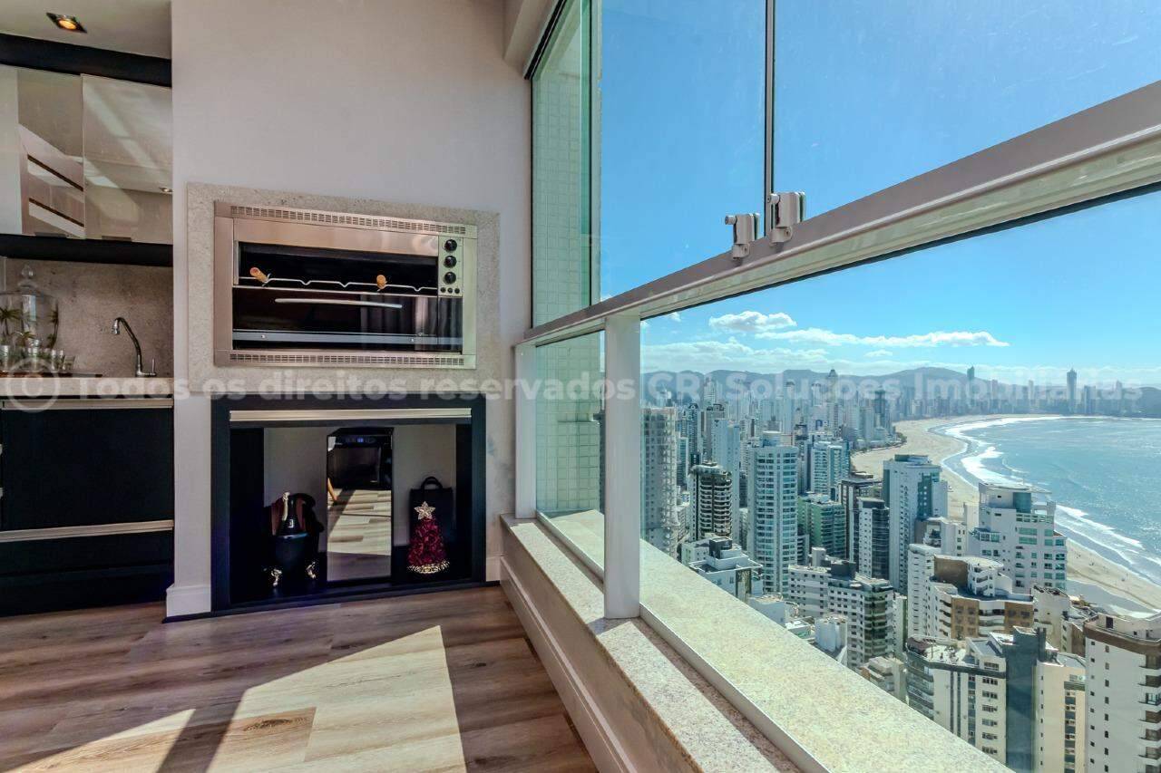 Foto do imóvel Apartamento á venda com 4 dormitórios no Villa Serena Home Club Residence na Barra Sul de Balneário Camboriú