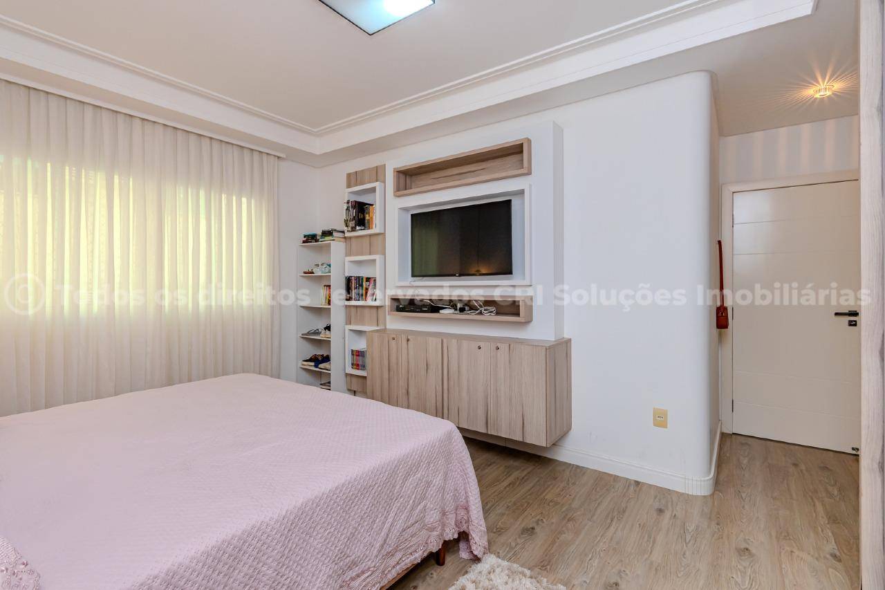 Foto do imóvel Apartamento a venda no Edifício Villa do Mar com 04 Dormitórios 04 Suítes na Meia Praia em Itapema.