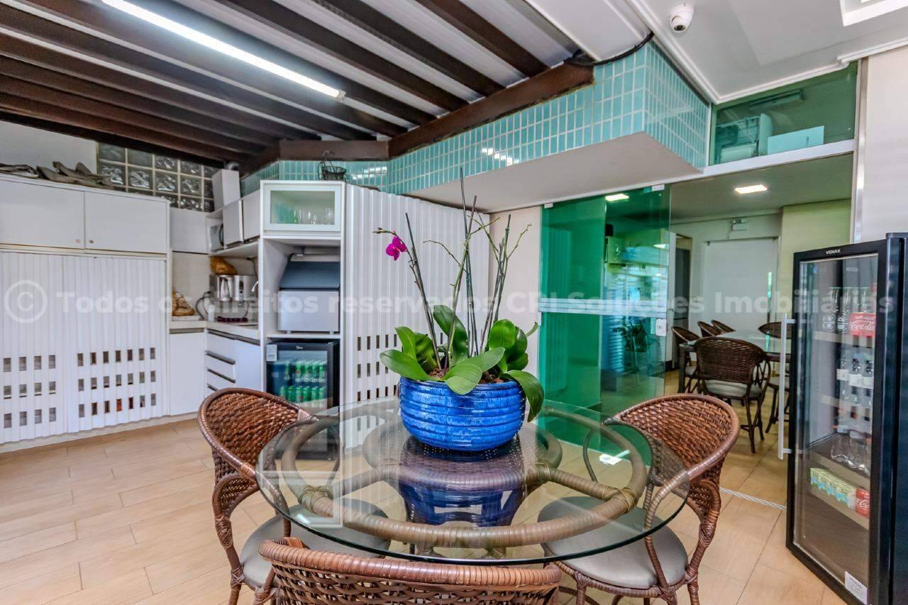 Foto do imóvel Apartamento frente mar com 3 suítes na Avenida Atlântica de Balneário Camboriú