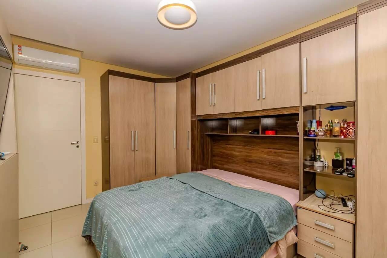 Foto do imóvel Apartamento 3 Dormitórios à Venda no Edifício Maria Regina – Centro, Balneário Camboriú