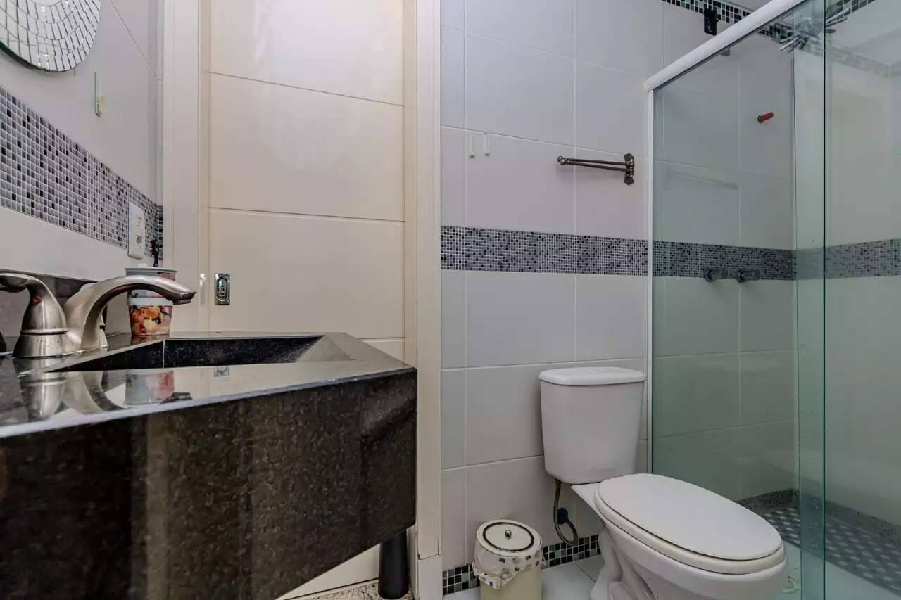 Foto do imóvel Apartamento 3 Dormitórios à Venda no Edifício Maria Regina – Centro, Balneário Camboriú