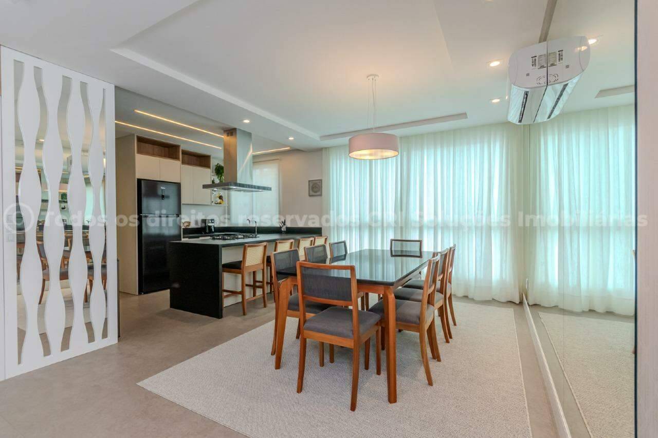 Foto do imóvel Apartamento no Villa Alba – 4 Quartos, 4 Suítes, 5 Banheiros e 3 Vagas no Centro de Balneário Camboriú