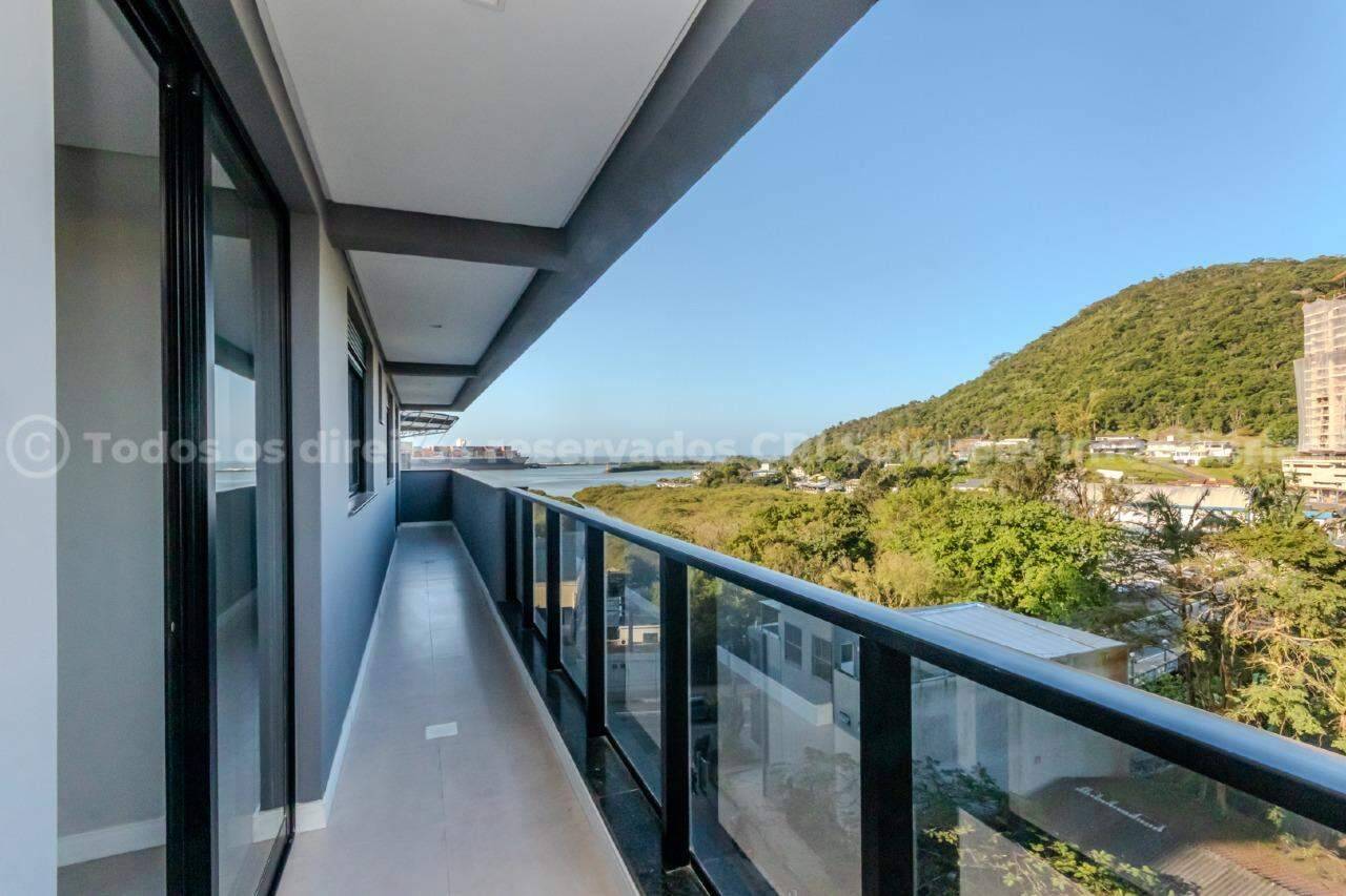 Apartamento com 3 dormitórios no Edifício Sun Coast no Bairro Fazenda, Itajaí