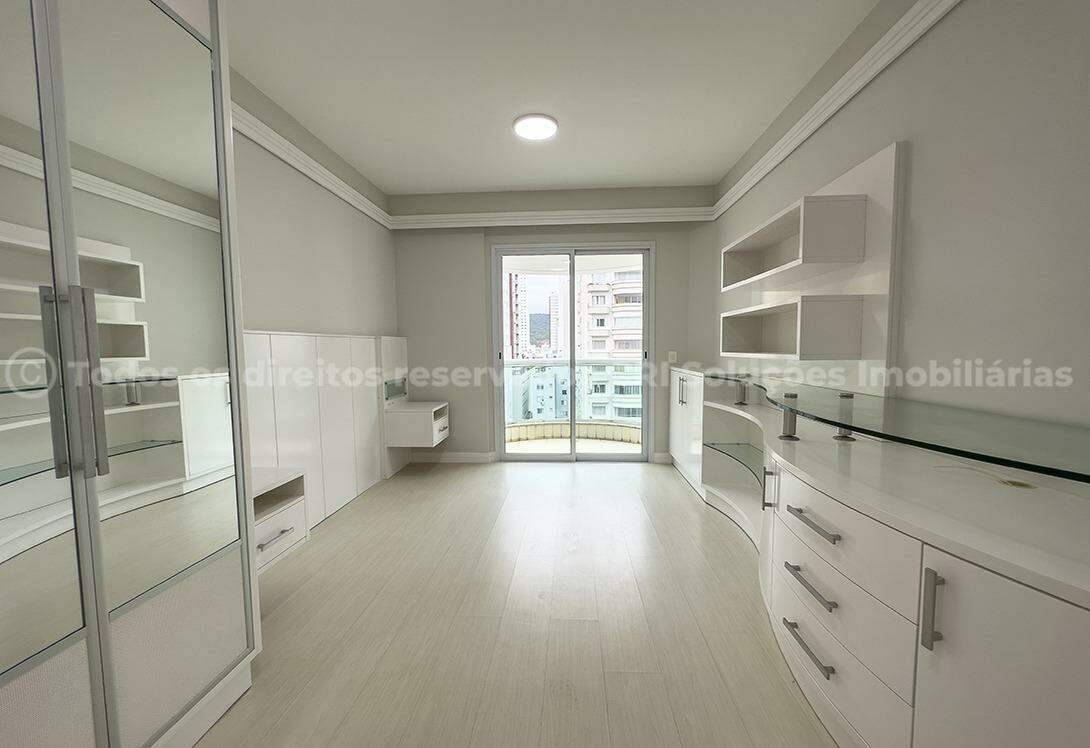 Foto do imóvel Apartamento 3 dormitórios (1 suíte) La Madeson Centro Balneário Camboriú