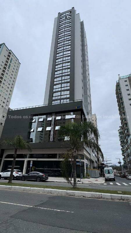 Foto do imóvel Apartamento 4 dormitórios Edifício Farol de Valença Balneário Camboriú