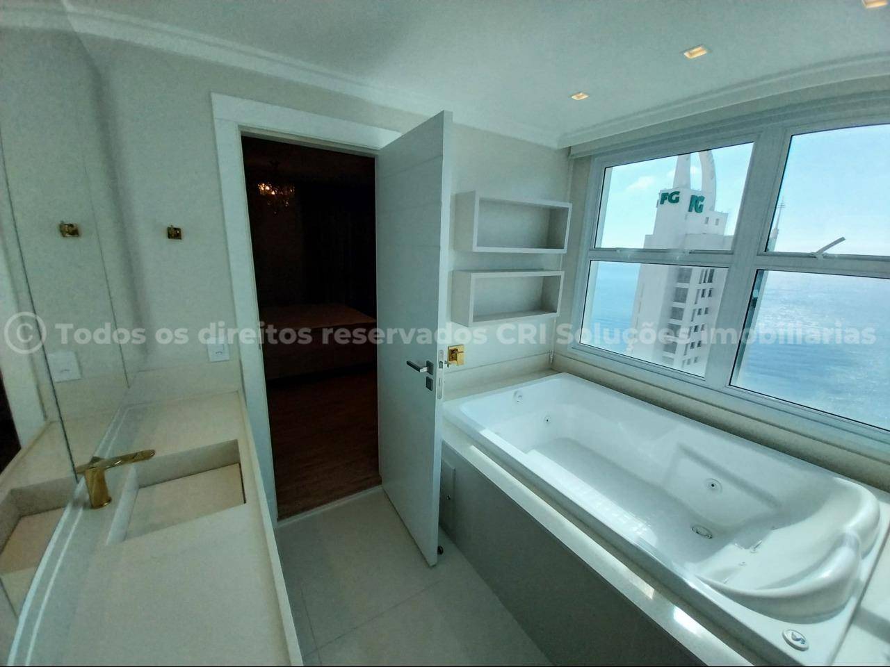 Foto do imóvel Apartamento à venda com 4 suítes e 3 vagas de garagem no Eleganza Tower no centro de Balneário Camboriú