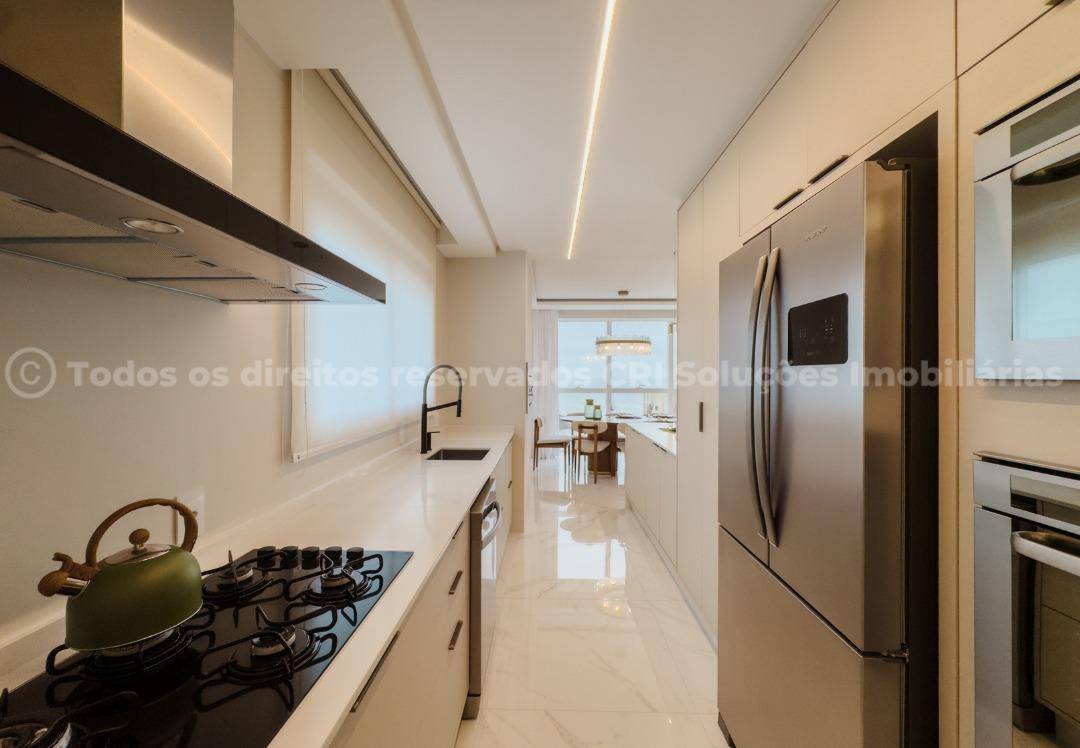 Foto do imóvel Apartamento de 4 suítes no Skyline Tower na Barra Norte, Balneário Camboriú | Vida na praia
