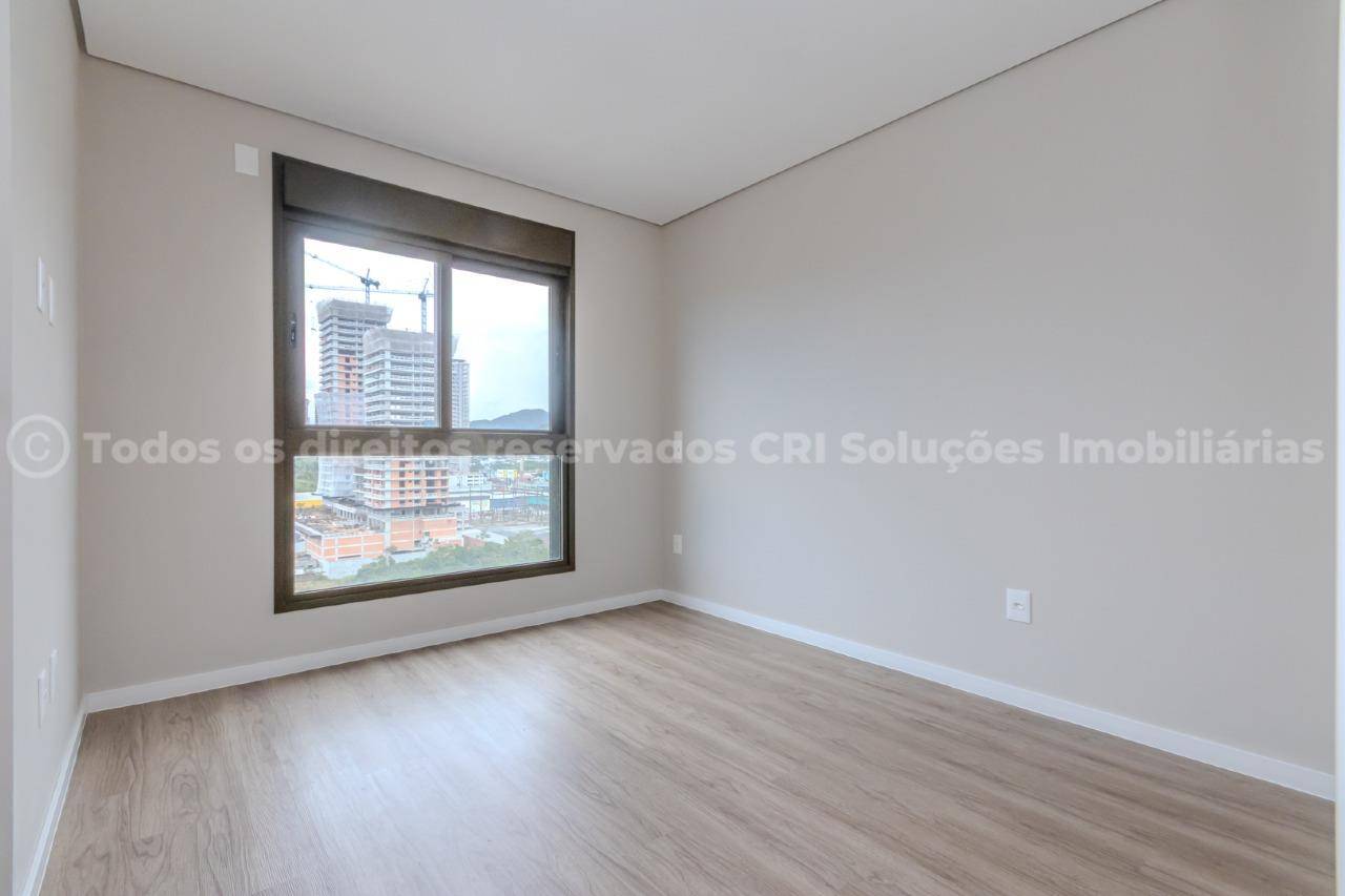 Foto do imóvel Apartamento à venda no Edifício Torres da Brava | 3 Suítes com Vista Mar na Praia Brava