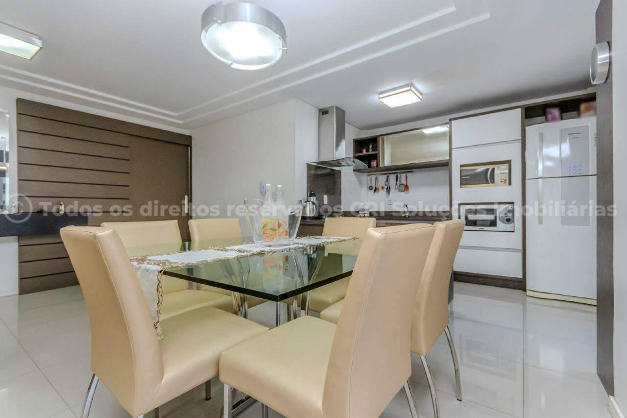 Foto do imóvel Apartamento mobiliado a venda no Residencial Madrid na Meia Praia Itapema