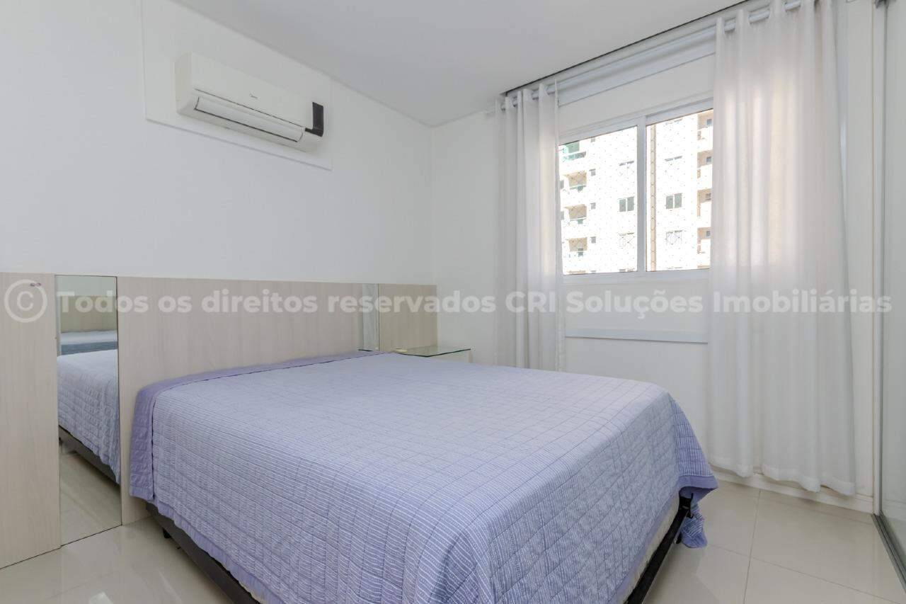 Foto do imóvel Apartamento mobiliado a venda no Residencial Madrid na Meia Praia Itapema