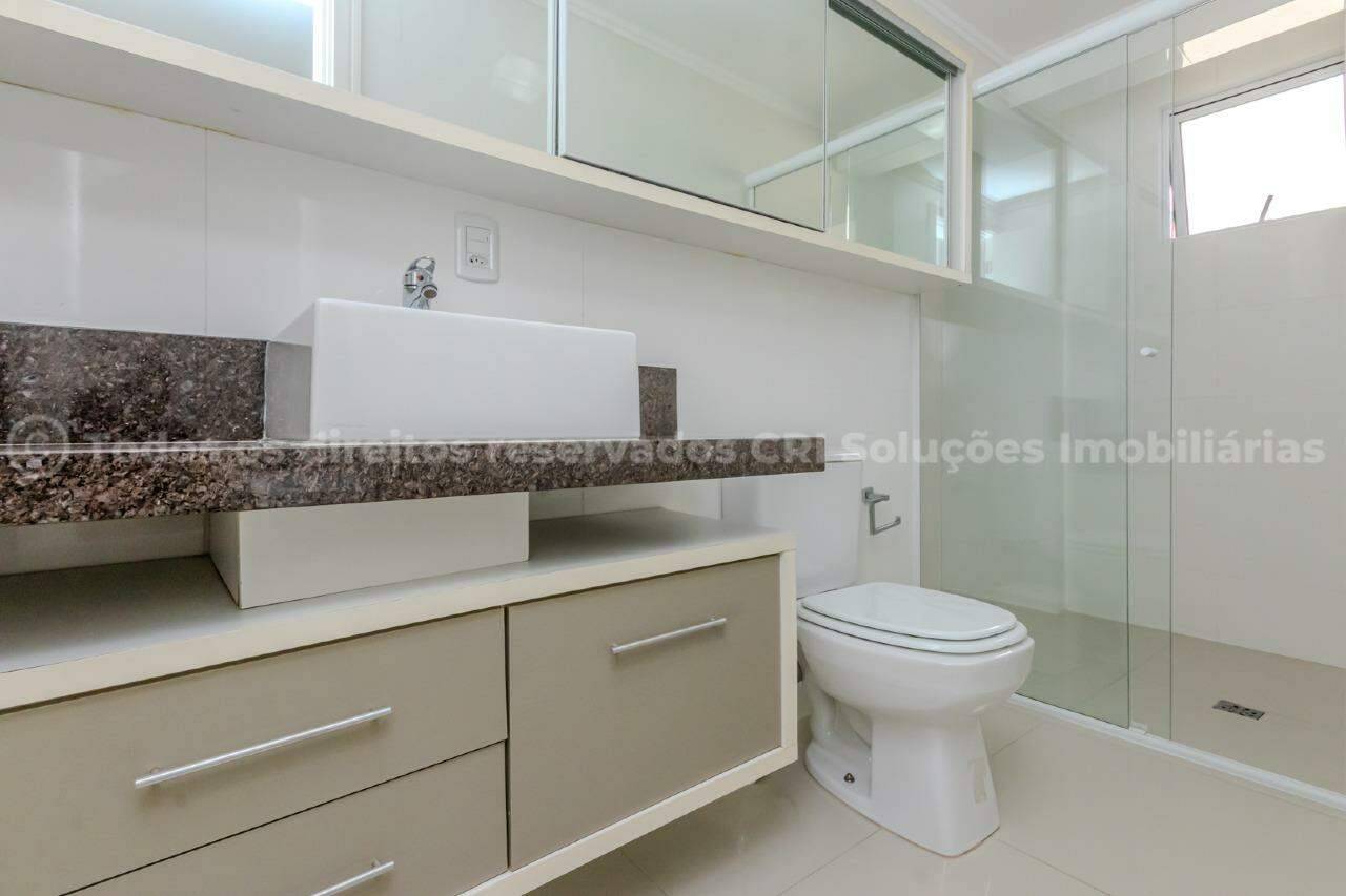 Foto do imóvel Apartamento mobiliado a venda no Residencial Madrid na Meia Praia Itapema