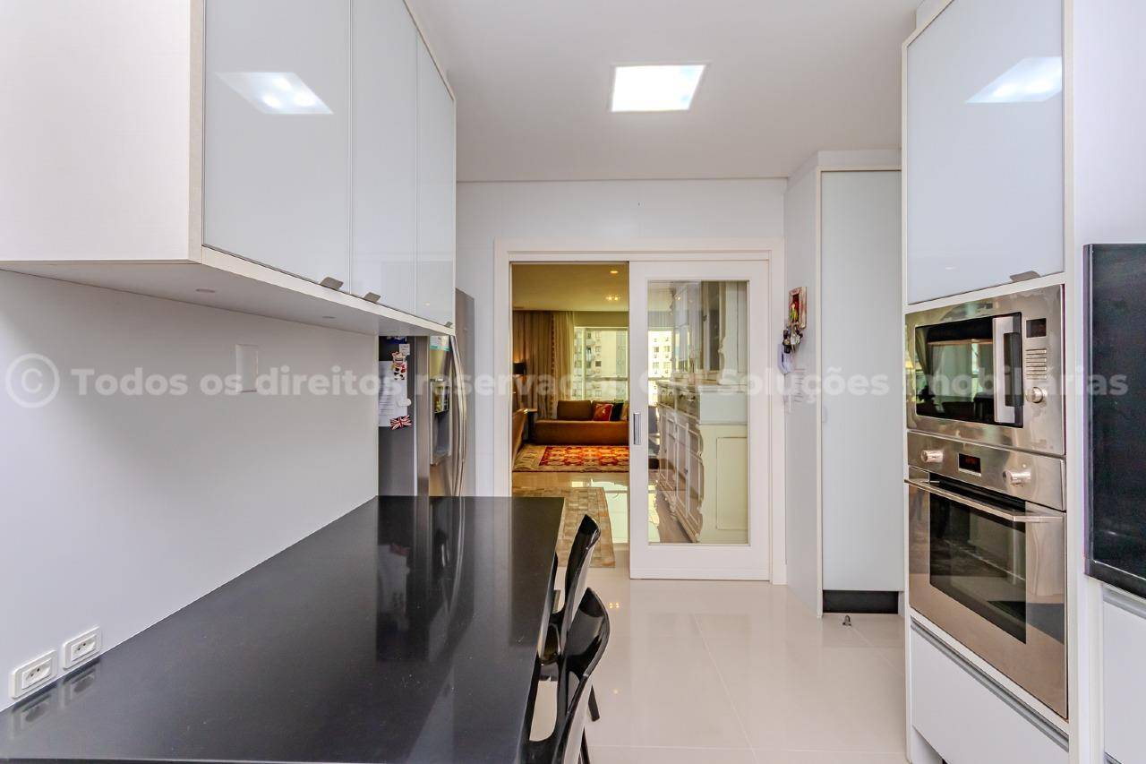 Foto do imóvel Apartamento Edificio Four Seasons com 04 Suites em Balneário Camboriu
