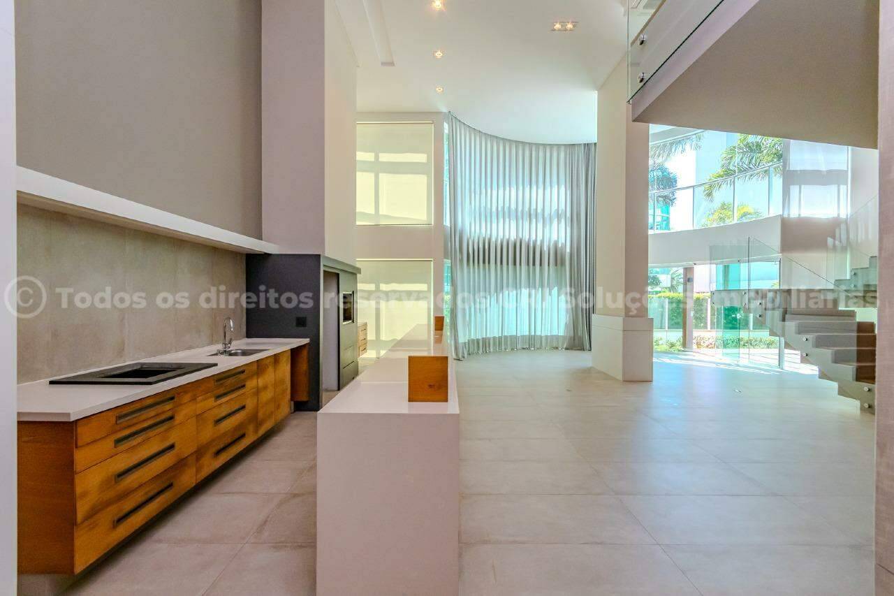 Foto do imóvel Apartamento com 4 dormitórios no Brava Beach na Praia Brava de Itajaí | Vida na praia