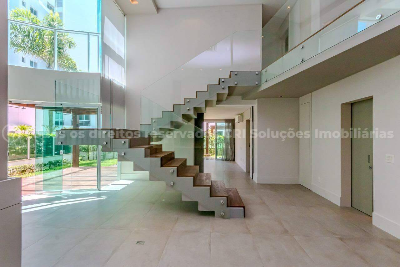 Foto do imóvel Apartamento com 4 dormitórios no Brava Beach na Praia Brava de Itajaí | Vida na praia