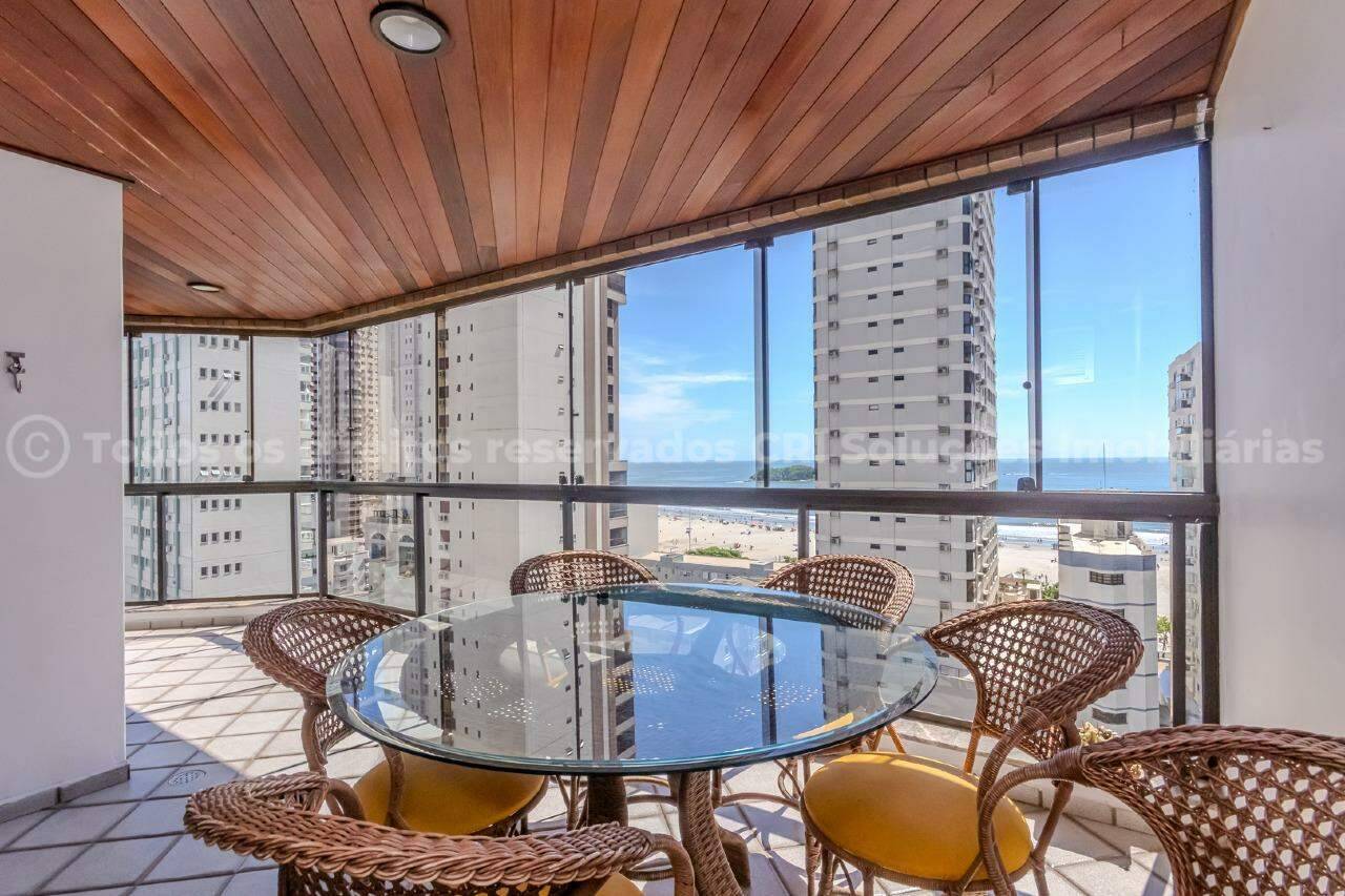 Foto do imóvel Apartamento à venda com 4 dormitórios sendo 1 suíte e 1 vaga de garagem no Edifício Sunshine no centro de Balneário Camboriú