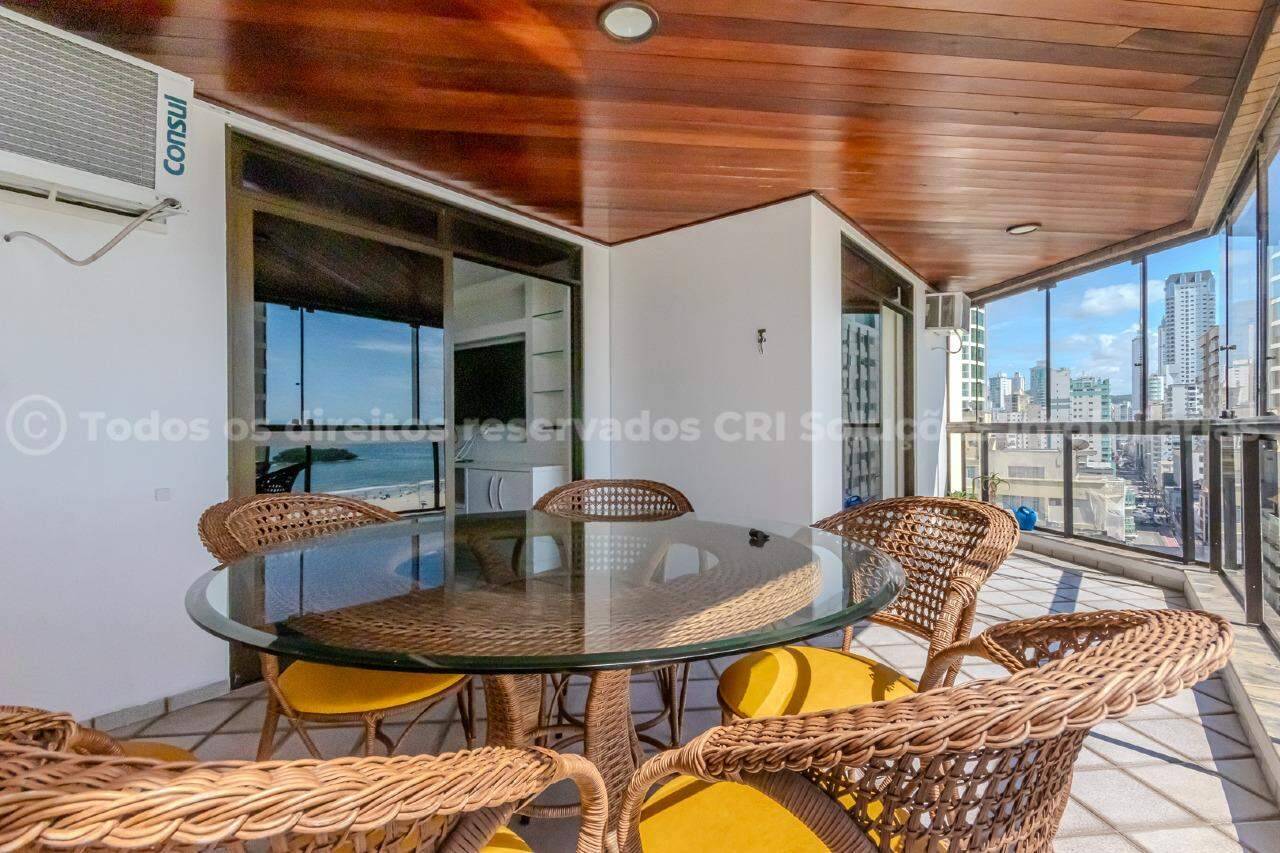 Foto do imóvel Apartamento à venda com 4 dormitórios sendo 1 suíte e 1 vaga de garagem no Edifício Sunshine no centro de Balneário Camboriú
