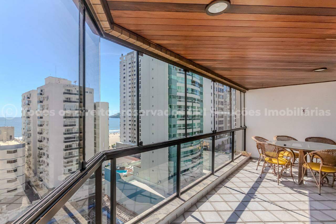 Foto do imóvel Apartamento à venda com 4 dormitórios sendo 1 suíte e 1 vaga de garagem no Edifício Sunshine no centro de Balneário Camboriú