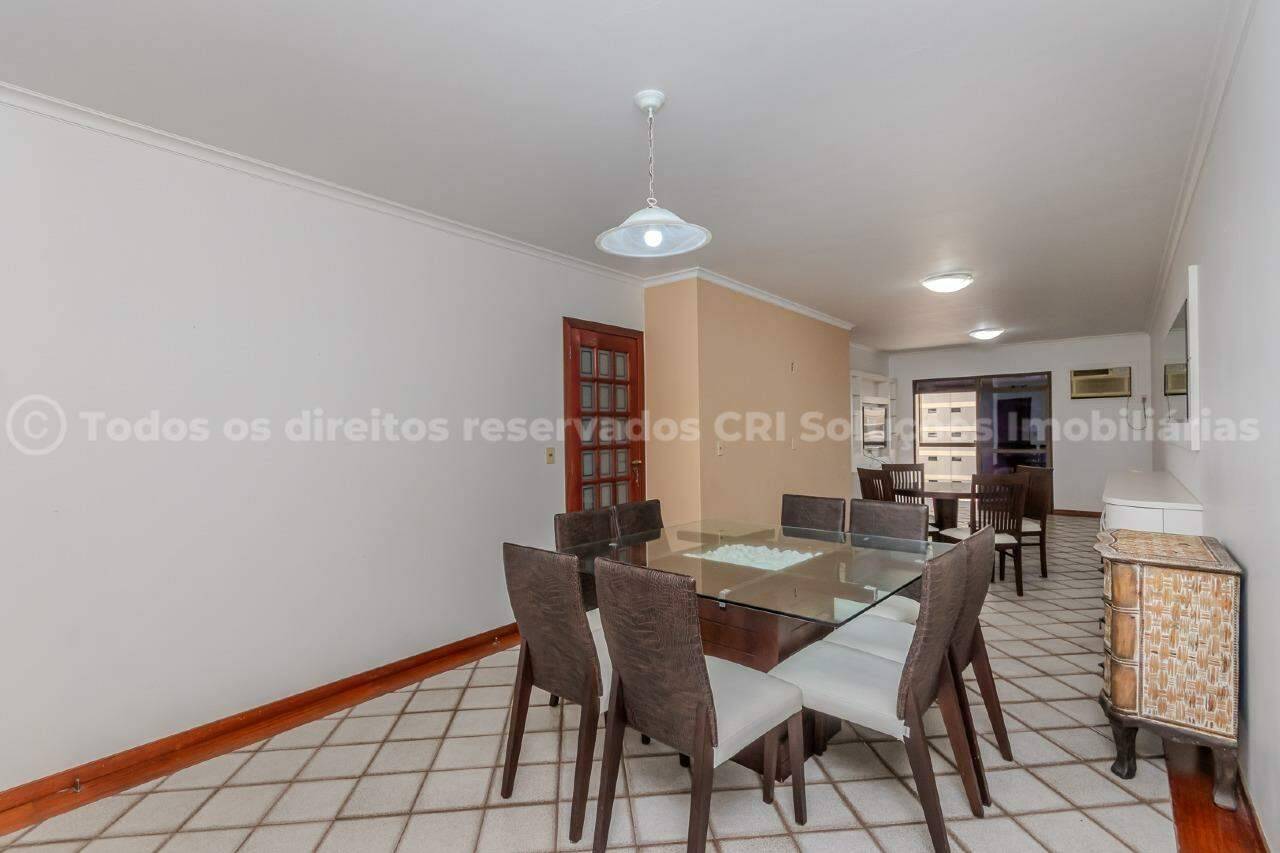 Foto do imóvel Apartamento à venda com 4 dormitórios sendo 1 suíte e 1 vaga de garagem no Edifício Sunshine no centro de Balneário Camboriú