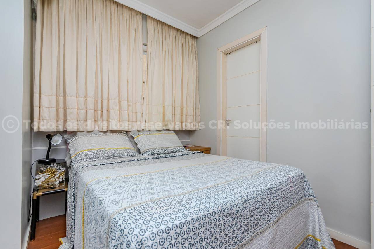 Foto do imóvel Apartamento à venda com 2 suítes e 1 vaga de garagem na famosa Avenida Atlântica, no centro de Balneário Camboriú.