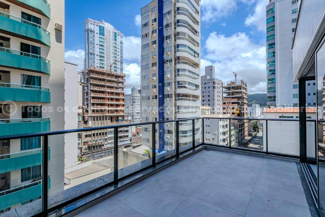 Foto do imóvel Apartamento com 4 dormitórios no Edifício Tesla Residencial, Centro de Balneário Camboriú