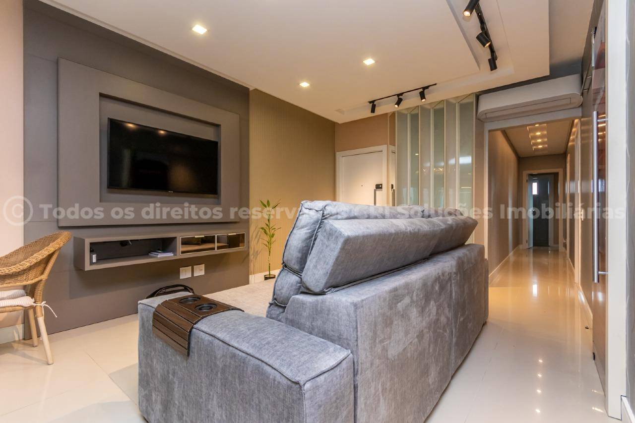 Foto do imóvel Apartamento á venda com 3 suítes amplas no Edifício Porto da Barra, na Barra Sul de Balneário Camboriú