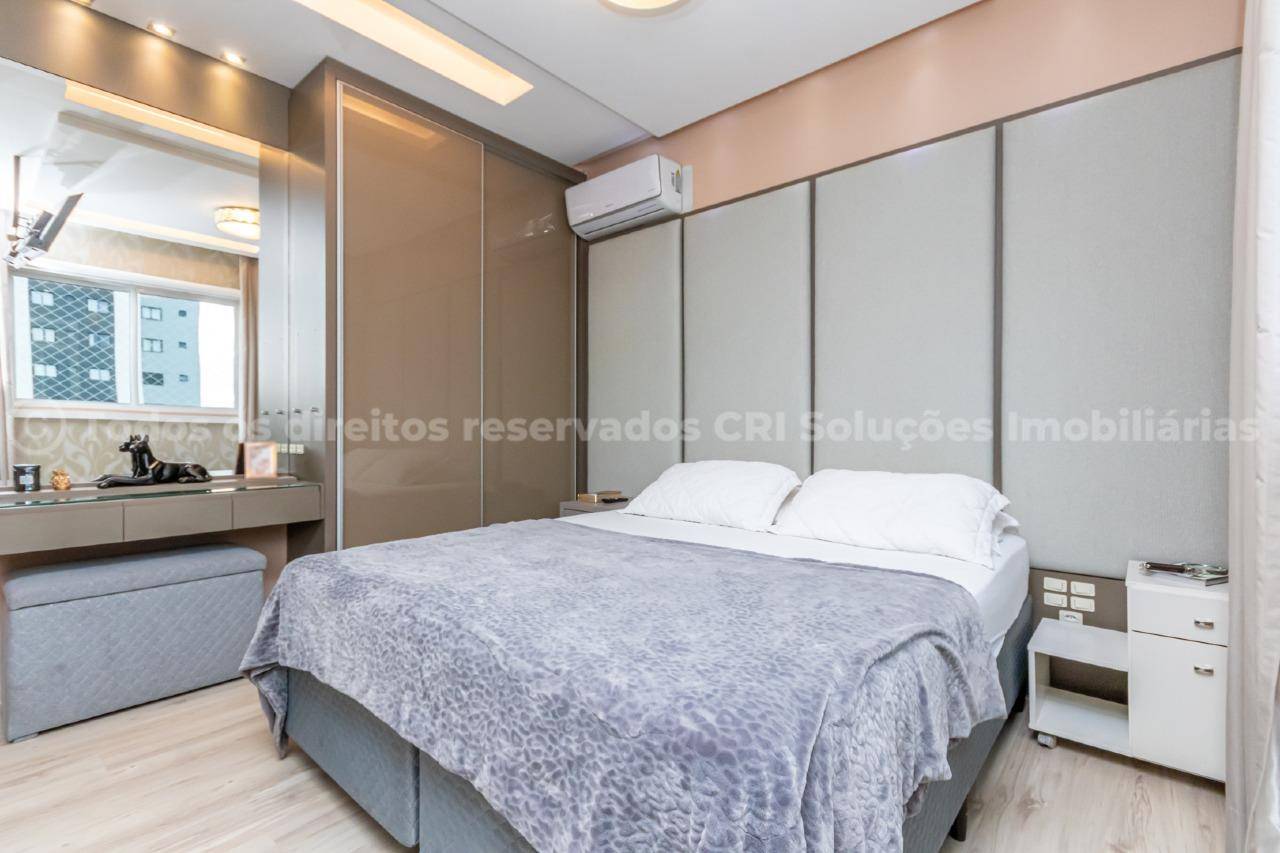 Foto do imóvel Apartamento á venda com 3 suítes amplas no Edifício Porto da Barra, na Barra Sul de Balneário Camboriú