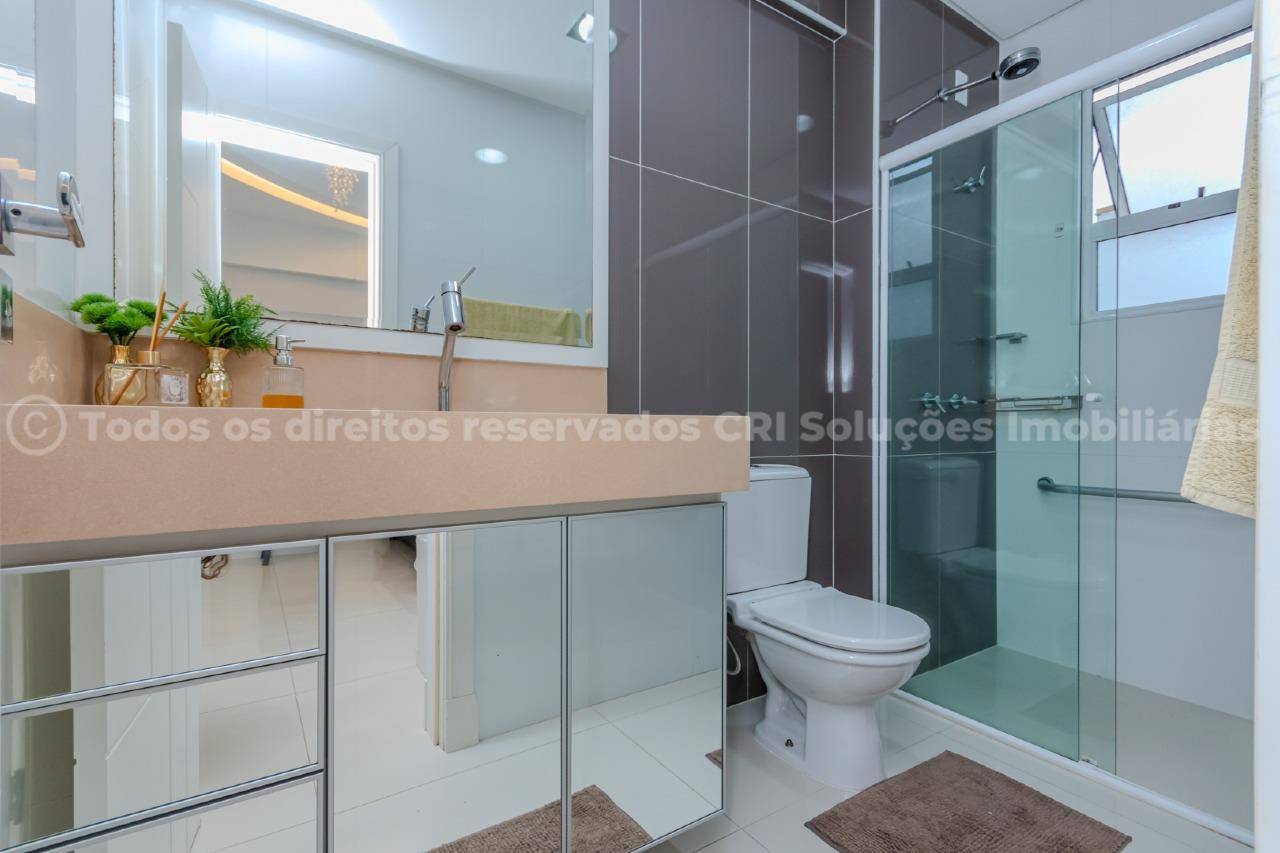 Foto do imóvel Apartamento 5 Suítes no Edifício Imperial Palace Meia Praia Itapema
