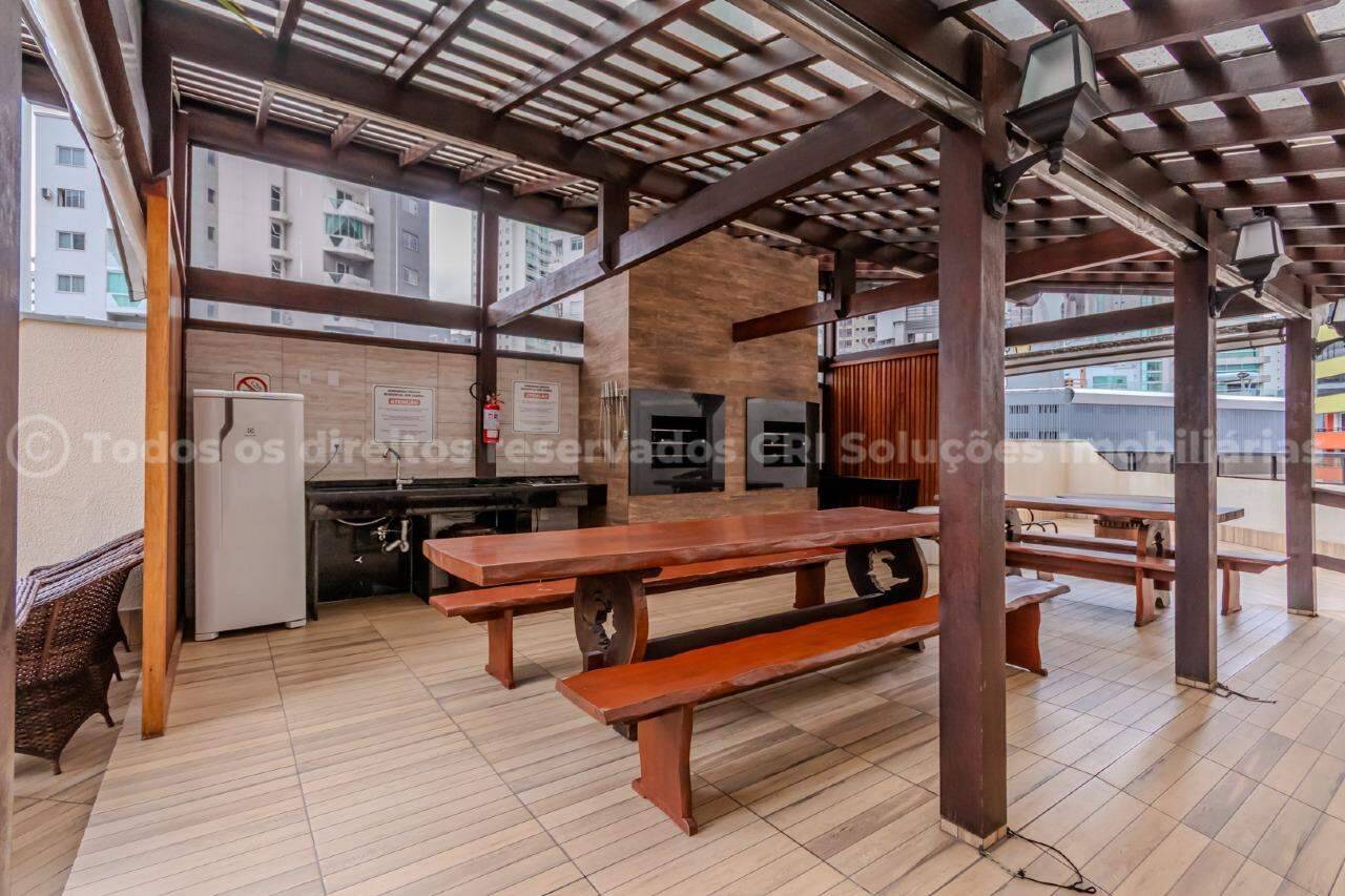 Foto do imóvel Apartamento à venda com 2 dormitórios no Edifício Dom Gabriel no Centro de Balneário Camboriú