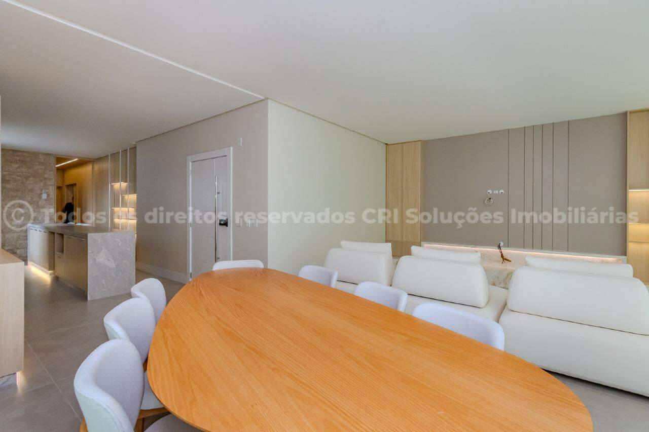 Foto do imóvel Apartamento alto-padrão à venda com 3 suítes e 2 vagas de garagem no Camboriú Tower Residence no Fazenda em Itajaí.