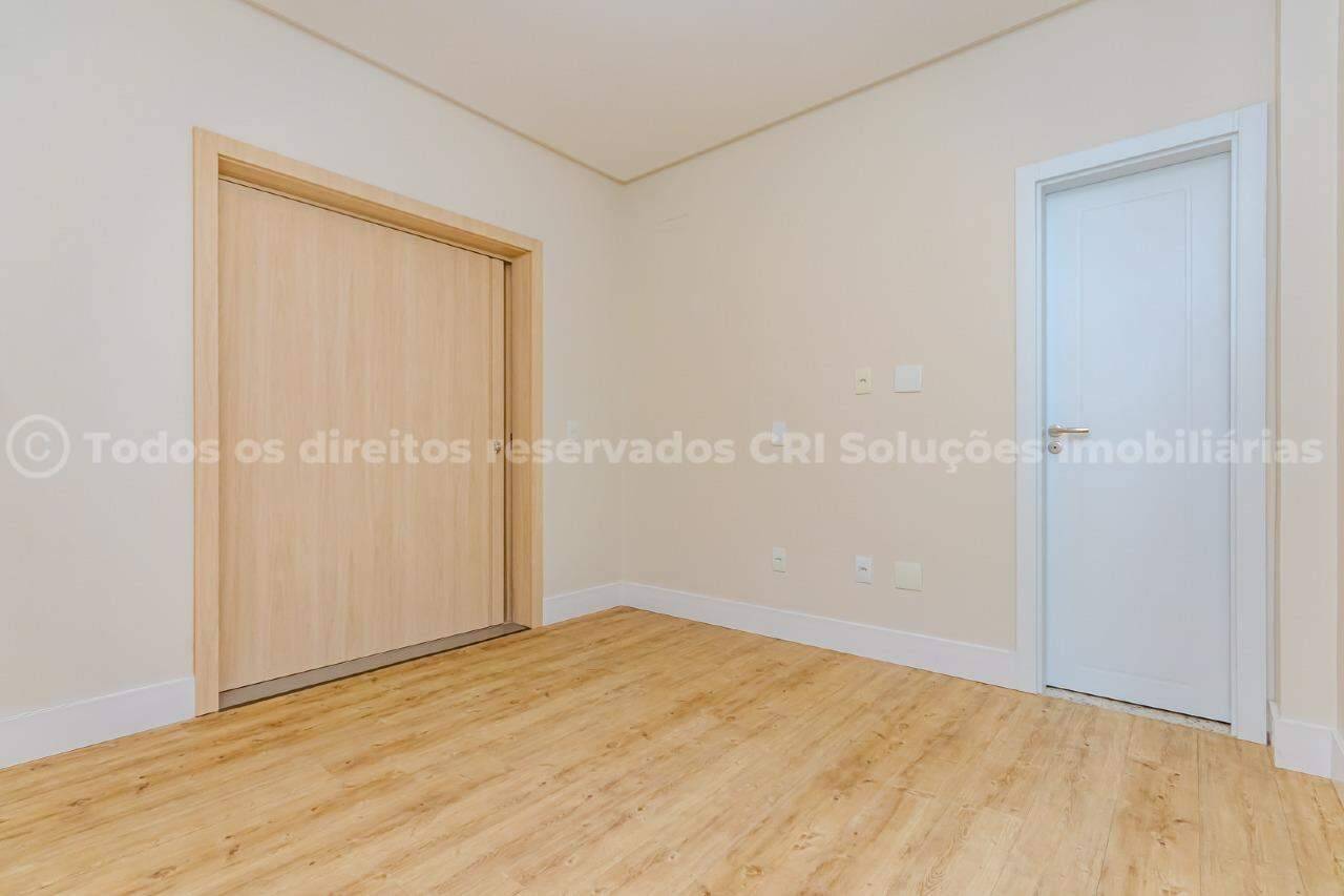 Foto do imóvel Apartamento alto-padrão à venda com 3 suítes e 2 vagas de garagem no Camboriú Tower Residence no Fazenda em Itajaí.