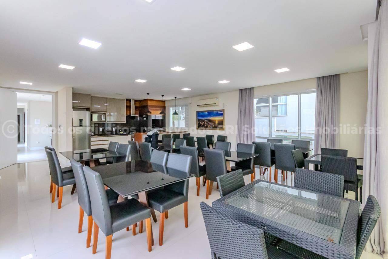 Foto do imóvel Apartamento alto-padrão à venda com 3 suítes e 2 vagas de garagem no Camboriú Tower Residence no Fazenda em Itajaí.