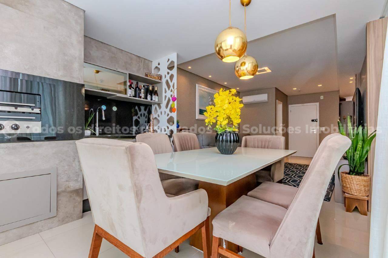 Apartamento com 4 suítes no Império das Ondas no Pioneiros em Balneário Camboriú
