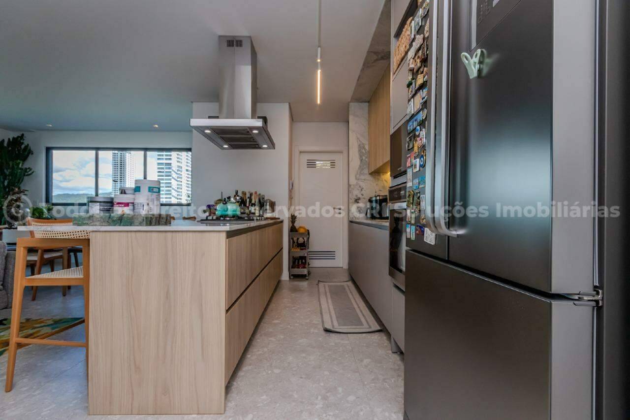 Foto do imóvel Apartamento à venda no Edifício Colina da Brava com 3 suítes na Praia Brava em Itajaí | Vida na praia