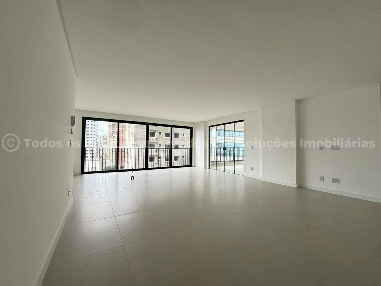 Apartamento com 3 Suítes no Porto Salvatore Residence em Balneário Perequê, Porto Belo