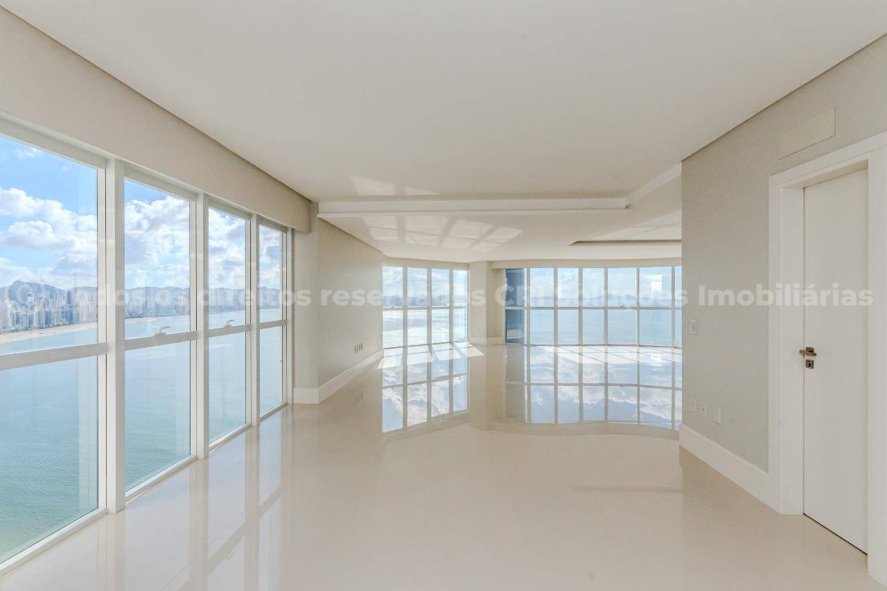 Foto do imóvel Apartamento alto-padrão à venda com 4 suítes e 4 vagas de garagem no Ibiza Towers na Barra Sul de Balneário Camboriú.