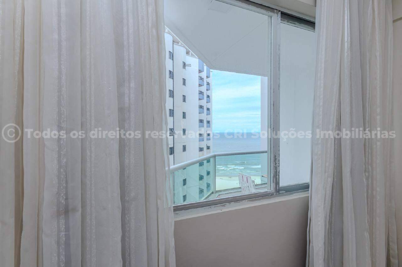 Foto do imóvel Apartamento à venda com 3 dormitórios sendo 1 suíte e 1 vga de garagem no Edifício Paris de Balneário Camboriú