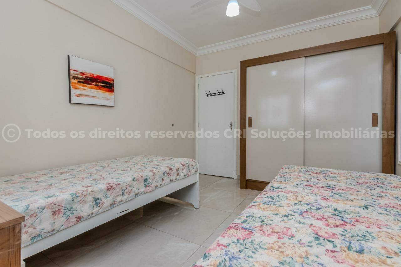 Foto do imóvel Apartamento à venda com 3 dormitórios sendo 1 suíte e 1 vga de garagem no Edifício Paris de Balneário Camboriú