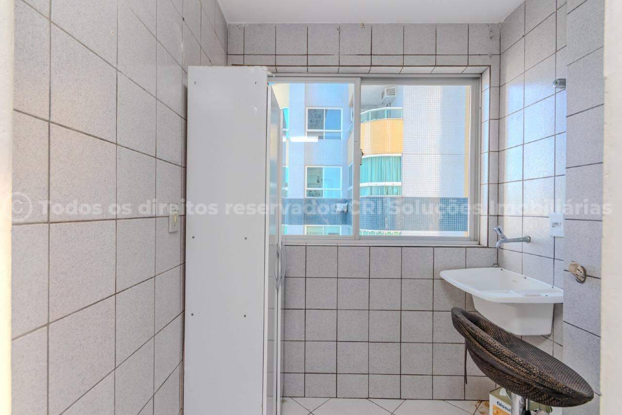 Foto do imóvel Apartamento à venda no centro de Balneário Camboriú com 2 quartos sendo 1 suíte e 1 vaga de garagem privativa no Edifício Alice