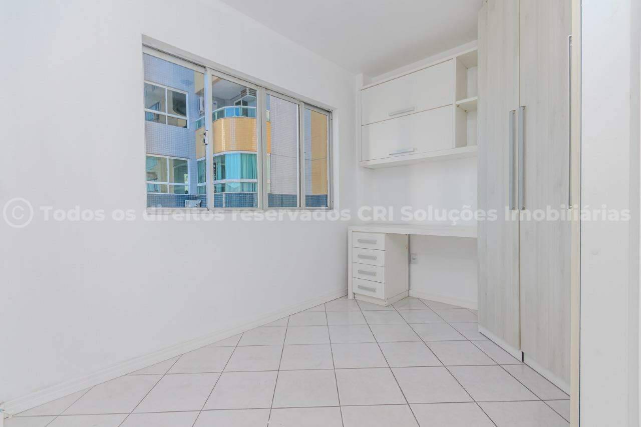Foto do imóvel Apartamento à venda no centro de Balneário Camboriú com 2 quartos sendo 1 suíte e 1 vaga de garagem privativa no Edifício Alice