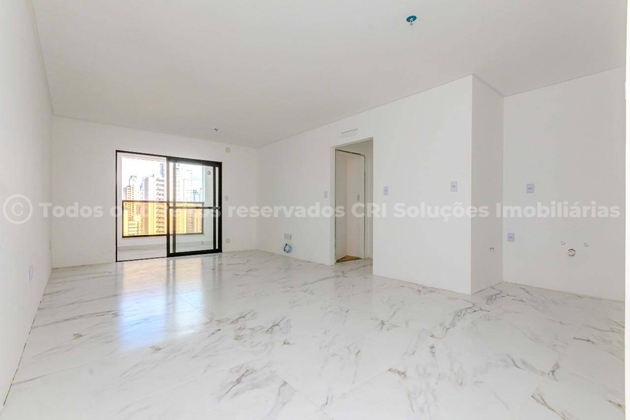 Foto do imóvel Apartamento à venda com 2 suítes e 1 vaga de garagem no Edifício Paganini Tower no centro de Balneário Camboriú