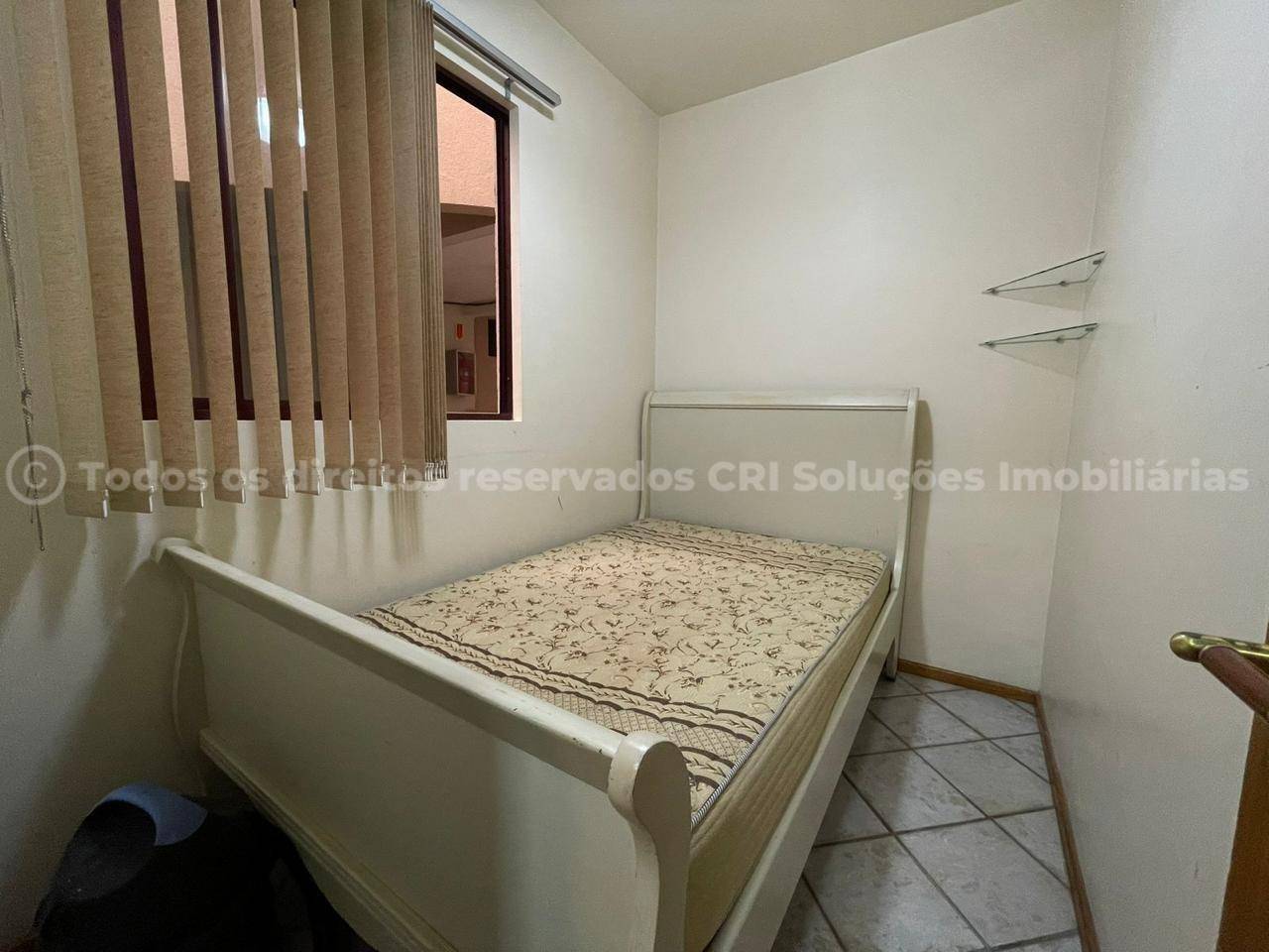 Foto do imóvel Apartamento a venda no Edificio Residencial Von Buettner com 03 Quartos em Itapema na Meia Praia