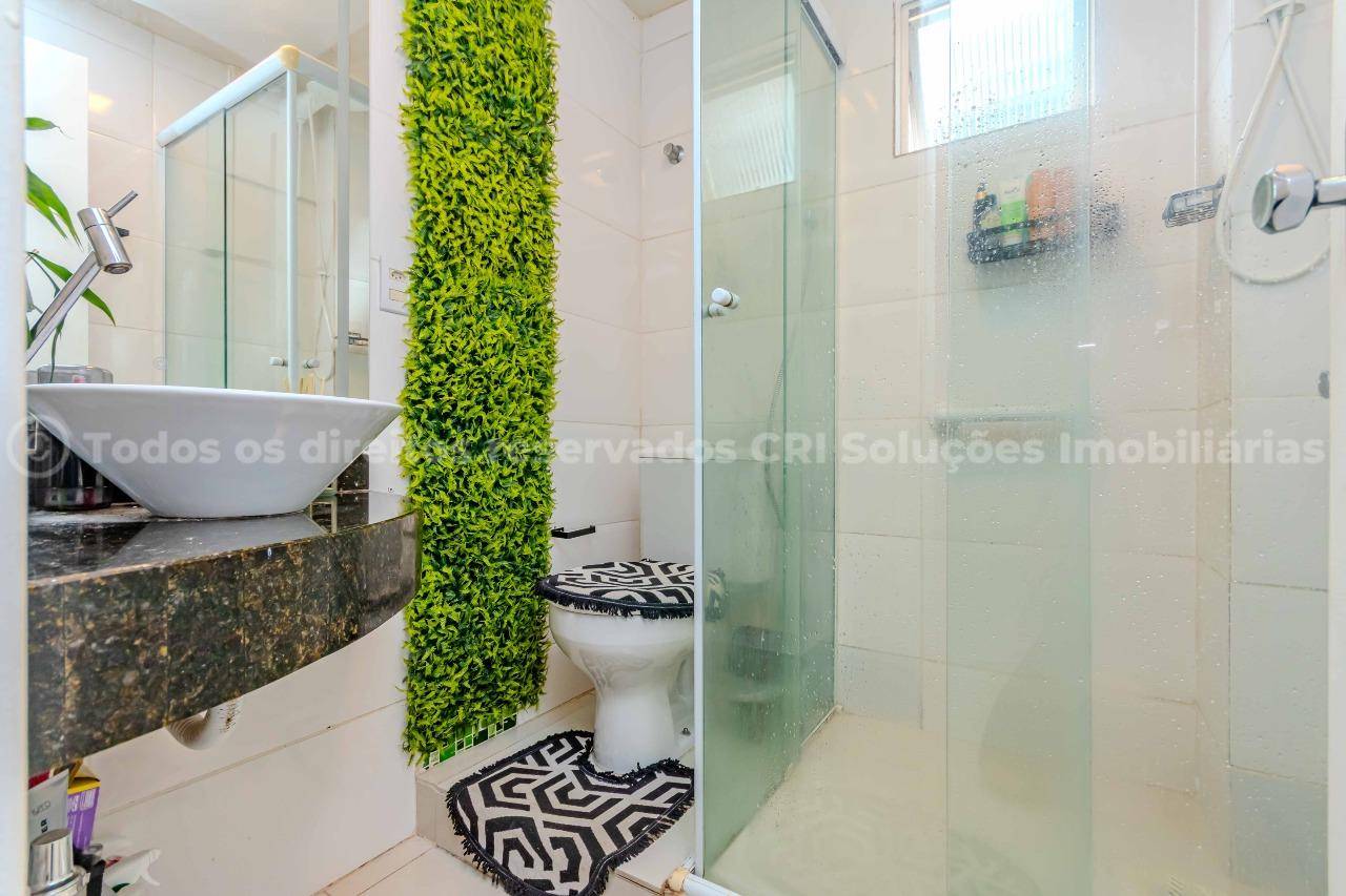 Foto do imóvel Apartamento à venda com 2 dormitórios sendo 1 suíte e 1 vaga de garagem no Edifício Vale do Reno, no coração de Balneário Camboriú
