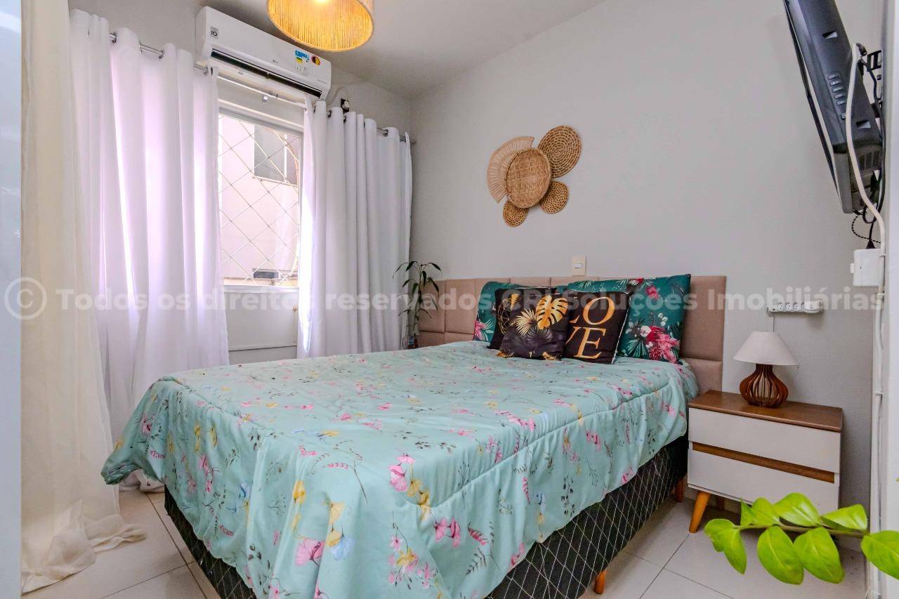 Foto do imóvel Apartamento à venda com 2 dormitórios sendo 1 suíte e 1 vaga de garagem no Edifício Vale do Reno, no coração de Balneário Camboriú
