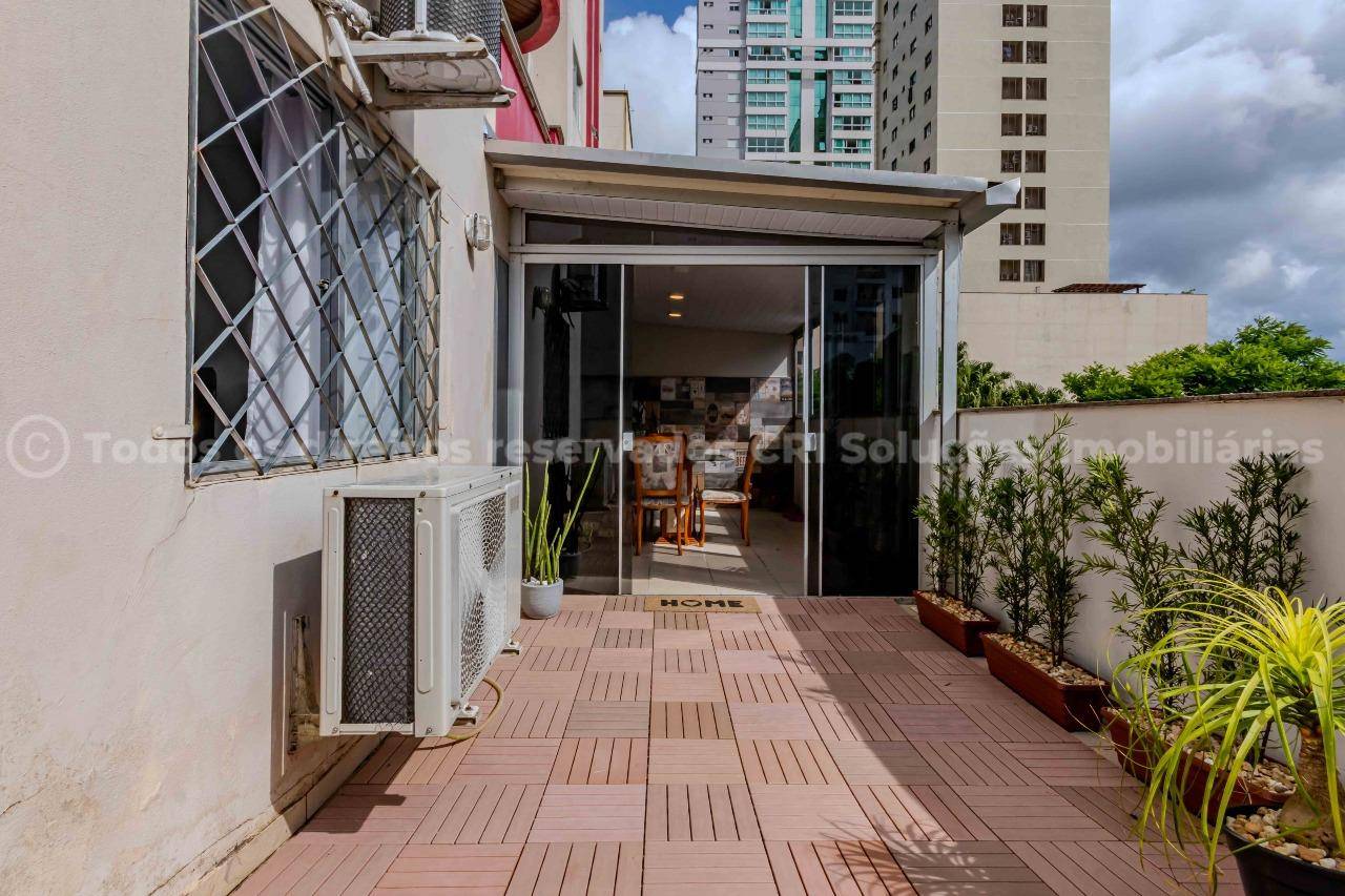 Foto do imóvel Apartamento à venda com 2 dormitórios sendo 1 suíte e 1 vaga de garagem no Edifício Vale do Reno, no coração de Balneário Camboriú